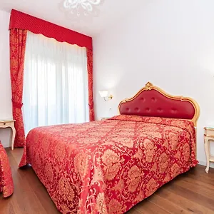** Guest house Ca' Rebeka Venice - Atika & Atif Italy